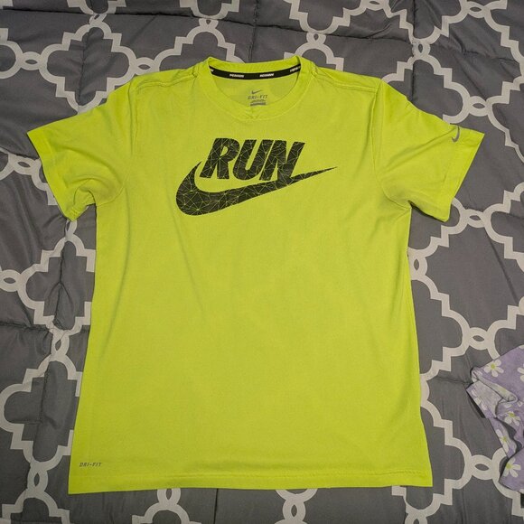 Nike Dri-FIT Short-Sleeve Run Shirt - Picture 1 of 3